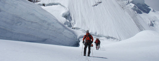 The Airborne club of Finland having a hike to North pole